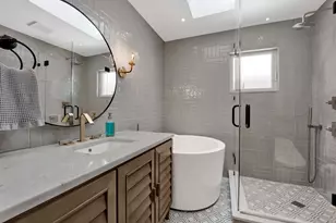 1621 W Rosehill Dr, Chicago, IL 60660 - Photo 49