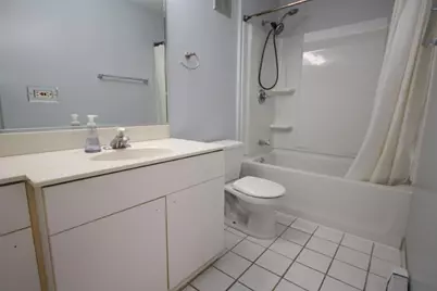 211 E Liberty Street #4, Wauconda, IL 60084 - Photo 9