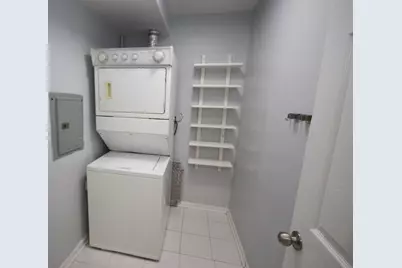 211 E Liberty Street #4, Wauconda, IL 60084 - Photo 13