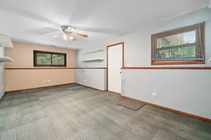829 Colony Ct, Lindenhurst, IL 60046 - Photo 31