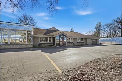 1126 E State Street, Sycamore, IL 60178 - Photo 3