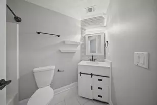 317 Vincent Pl, Elgin, IL 60123 - Photo 23