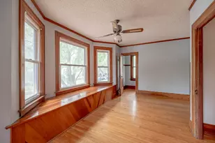 630 Forest Ave, Elgin, IL 60120 - Photo 11