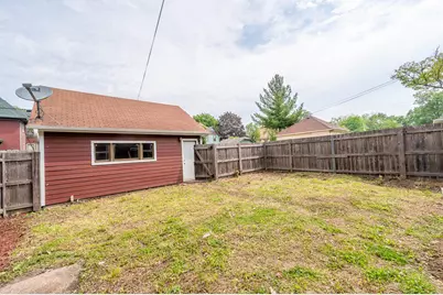 630 Forest Avenue, Elgin, IL 60120 - Photo 23