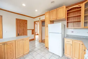 630 Forest Ave, Elgin, IL 60120 - Photo 9