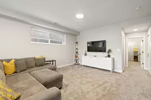 3532 N Kolmar Ave, Chicago, IL 60641 - Photo 25