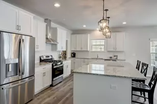 731 Maplewood Cir, Elburn, IL 60119 - Photo 9