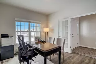 731 Maplewood Cir, Elburn, IL 60119 - Photo 11