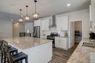 731 Maplewood Cir, Elburn, IL 60119 - Photo 7
