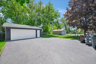535 Garnett Ave, Winthrop Harbor, IL 60096 - Photo 23