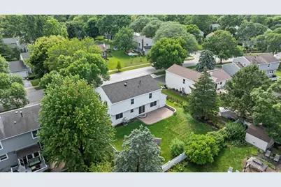 2158 Countryside Circle, Naperville, IL 60565 - Photo 37