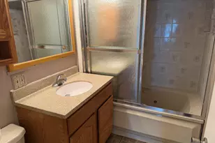 109 Village Dr, Northlake, IL 60164 - Photo 5