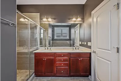 5691 W Higgins Avenue #2W, Chicago, IL 60630 - Photo 9