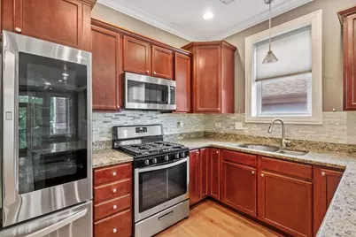 5691 W Higgins Avenue #2W, Chicago, IL 60630 - Photo 5
