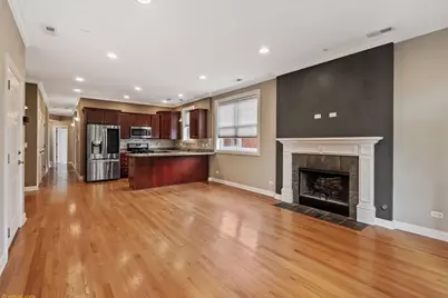 5691 W Higgins Avenue #2W, Chicago, IL 60630 - Photo 3