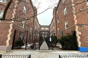 1152 N Harding Ave, Chicago, IL 60651 - Photo 1