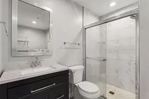 8 Greenvale Road SE, Vernon Hills, IL 60061 - Photo 11