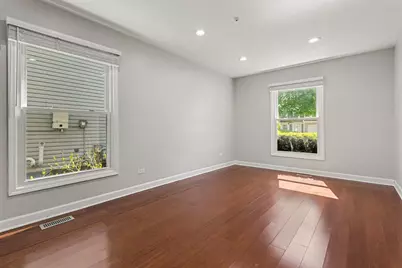 8 Greenvale Road SE, Vernon Hills, IL 60061 - Photo 13