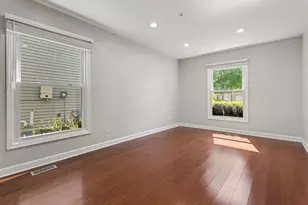 8 Greenvale Road SE, Vernon Hills, IL 60061 - Photo 13