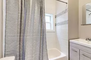 6640 S Champlain Ave, Chicago, IL 60637 - Photo 5
