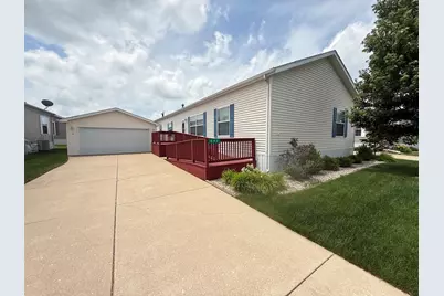 662 Alder, Manteno, IL 60950 - Photo 1
