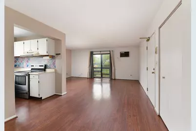 425 Berkshire Drive #16, Crystal Lake, IL 60014 - Photo 7