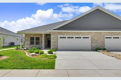 512 S 6th Street, Fairbury, IL 61739 - Photo 1