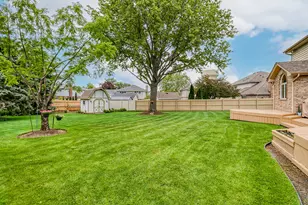 8320 Cloverview Dr, Tinley Park, IL 60477 - Photo 5