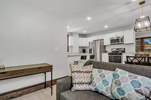 989 Victoria St, Antioch, IL 60002 - Photo 21