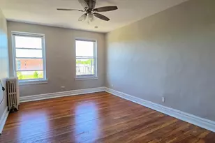 4764 N Virginia Ave, Chicago, IL 60625 - Photo 5