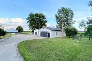 24308 Dunham Rd, Harvard, IL 60033 - Photo 29