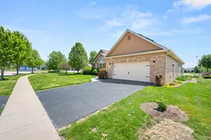 1418 Beach Ln, Sycamore, IL 60178 - Photo 3