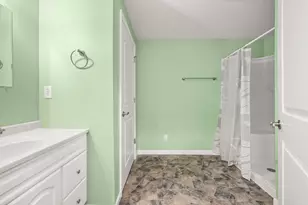 1418 Beach Ln, Sycamore, IL 60178 - Photo 35