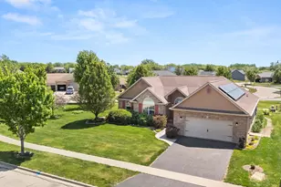 1418 Beach Ln, Sycamore, IL 60178 - Photo 9