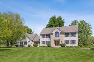 36W793 Red Gate Ct, Saint Charles, IL 60175 - Photo 1