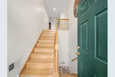 377 Bay Tree Circle, Vernon Hills, IL 60061 - Photo 5