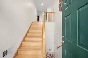 377 Bay Tree Cir, Vernon Hills, IL 60061 - Photo 5