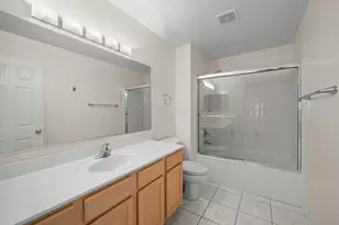 377 Bay Tree Cir, Vernon Hills, IL 60061 - Photo 17
