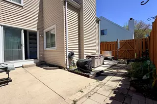 750 Crescent Way, Hanover Park, IL 60133 - Photo 19