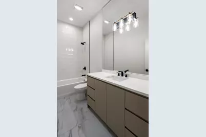 428 E 50th Place #2, Chicago, IL 60615 - Photo 15