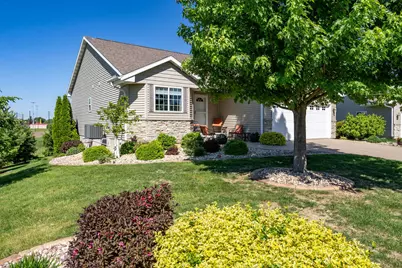 602 E Sheridan Drive, Eldridge, IA 52748 - Photo 3
