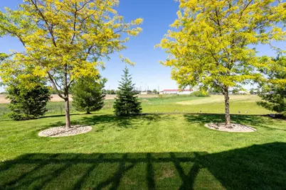 602 E Sheridan Drive, Eldridge, IA 52748 - Photo 39