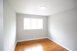 18052 San Diego Ave, Homewood, IL 60430 - Photo 21