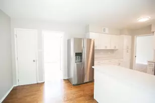 18052 San Diego Ave, Homewood, IL 60430 - Photo 5