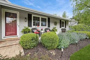 36338 N Douglas Terrace, Gurnee, IL 60031 - Photo 3