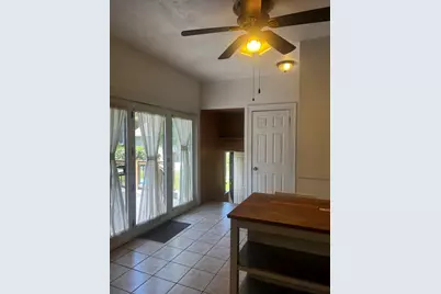 814 Iowa Avenue, Aurora, IL 60506 - Photo 13