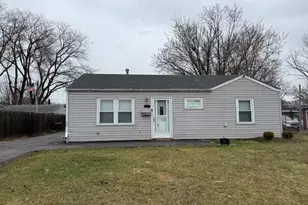 1812 Burry Cir Dr, Crest Hill, IL 60403 - Photo 1