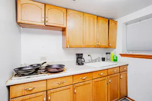 4133 W Melrose St, Chicago, IL 60641 - Photo 41