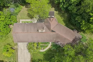 27125 N Williams Park Rd, Wauconda, IL 60084 - Photo 15