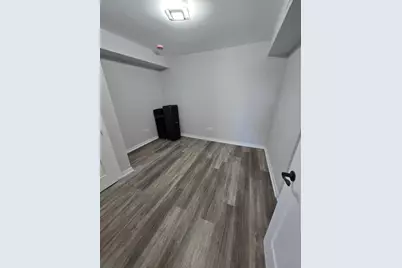 10615 Schubert Avenue, Melrose Park, IL 60164 - Photo 13